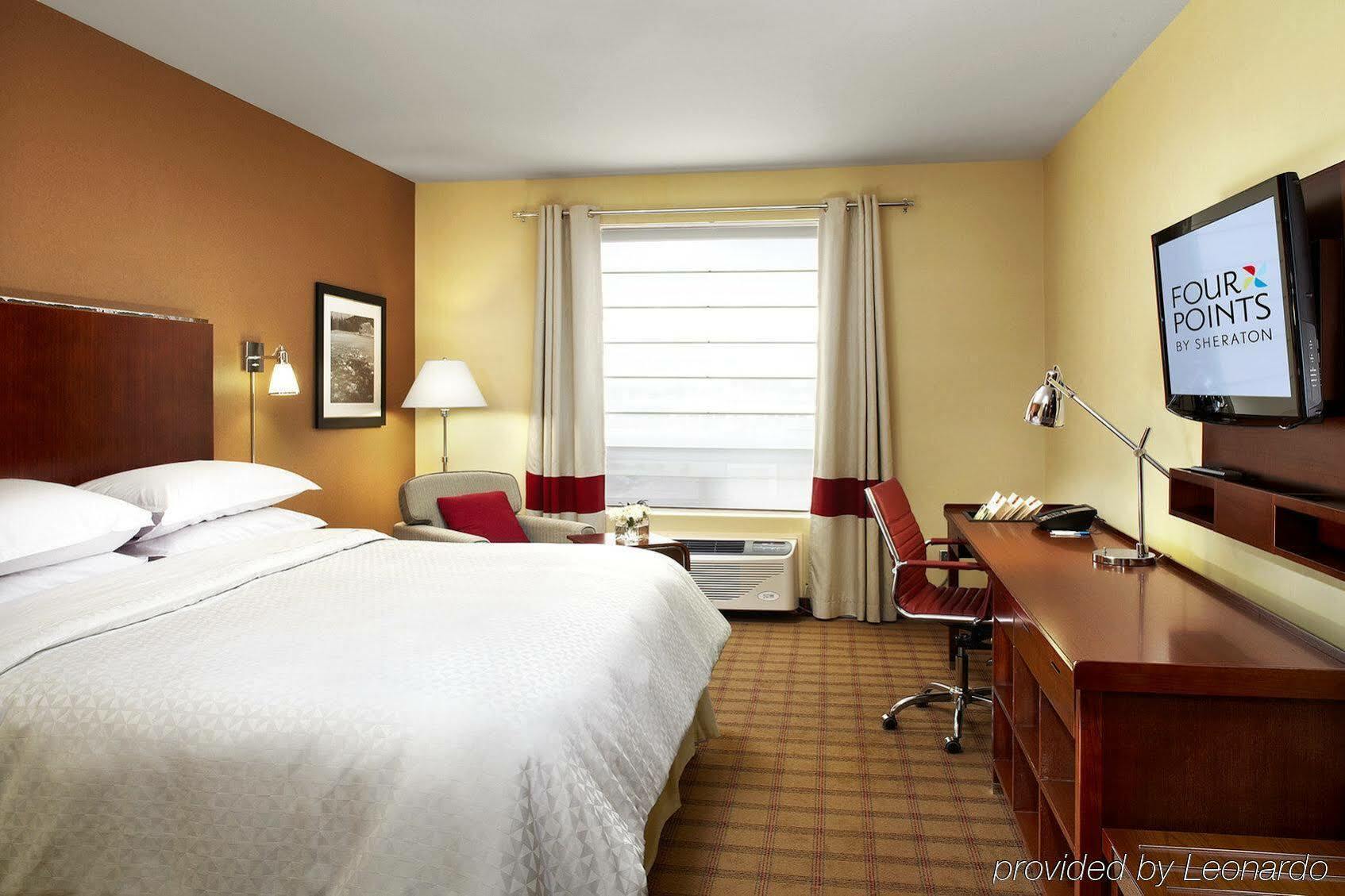 Four Points By Sheraton Calgary Airport Exterior foto